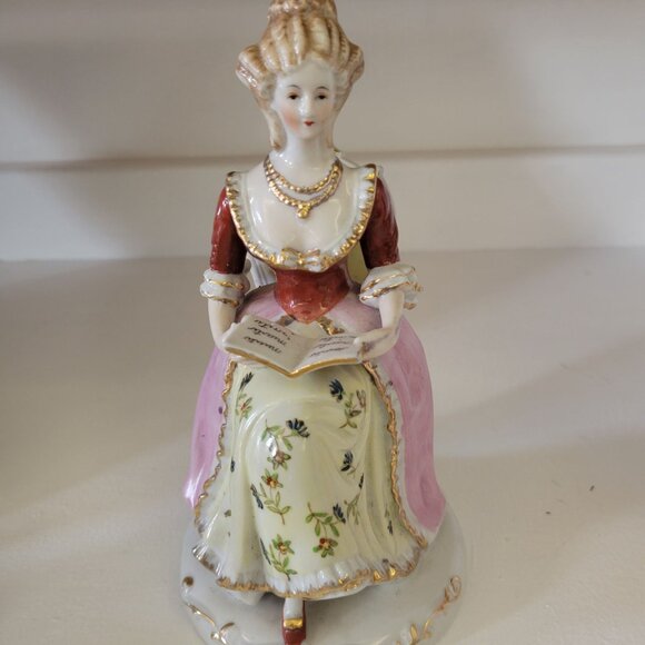 VINTAGE ~ MARUYAMA OCCUPIED JAPAN PORCELAIN READING WOMAN FIGURINE - Picture 7 of 12